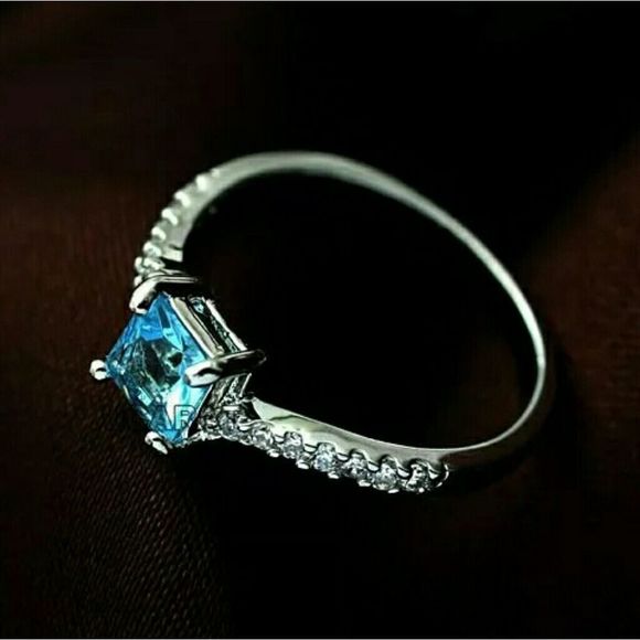 Blue Topaz CZ Ring Princess Cut WGP New - Picture 2 of 3